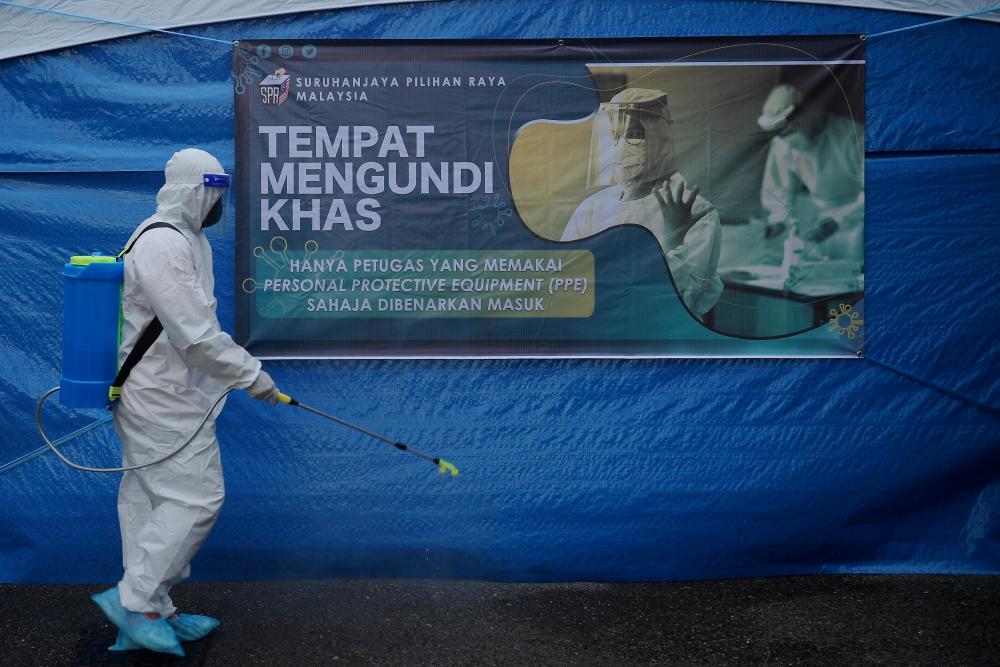 Kelantan govt provides RM1,500 for funeral arrangement of Covid-19 patient from B40 group Kelantan govt provides RM1,500 for funeral arrangement of Covid-19 patient from B40 group