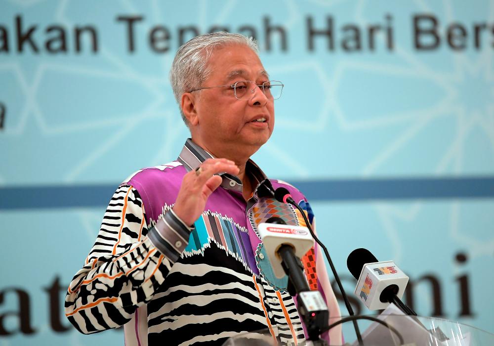 Kerajaan pastikan harga barangan keperluan tidak bebankan rakyat: PM Kerajaan pastikan harga barangan keperluan tidak bebankan rakyat: PM