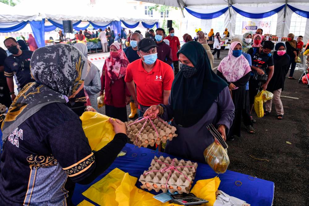 Kerajaan tak peluk tubuh, bantu Keluarga Malaysia depani kos sara hidup, inflasi: PM