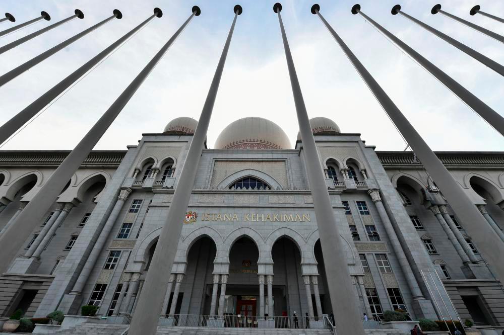 Kerakyatan anak lahir di luar negara: Mahkamah persekutuan beri kebenaran ibu merayu Kerakyatan anak lahir di luar negara: Mahkamah persekutuan beri kebenaran ibu merayu