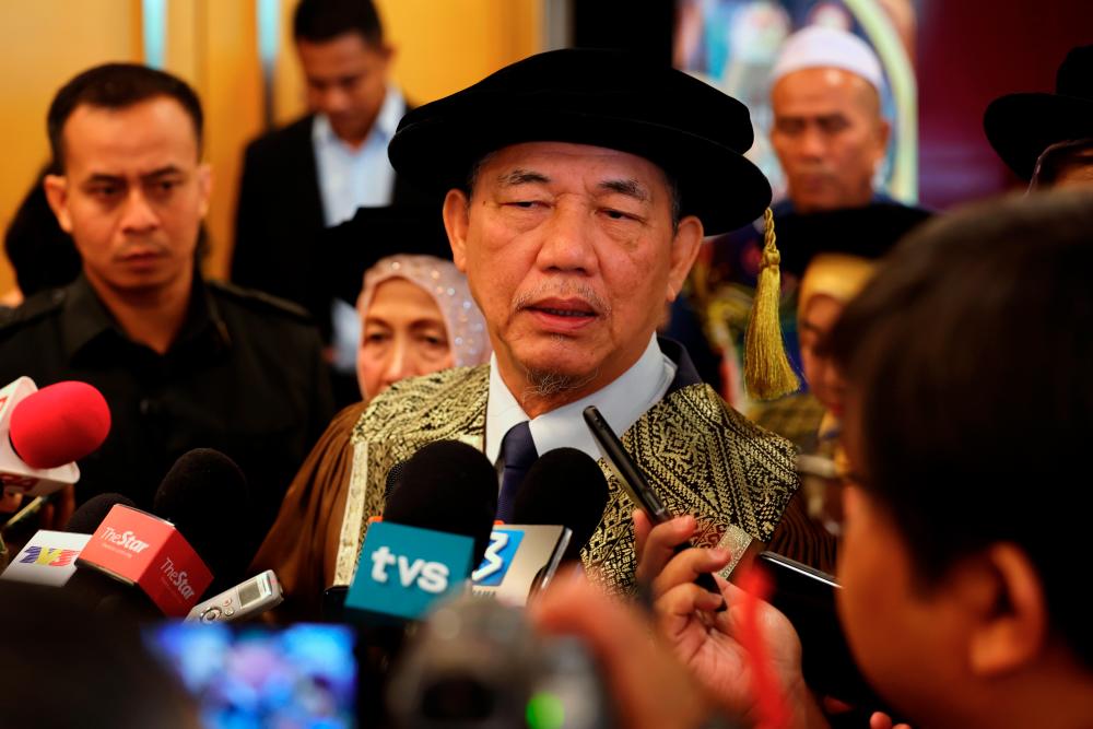 Ketua parti tandatangan perjanjian sokong pembentukan kerajaan perpaduan esok: Fadillah Ketua parti tandatangan perjanjian sokong pembentukan kerajaan perpaduan esok: Fadillah