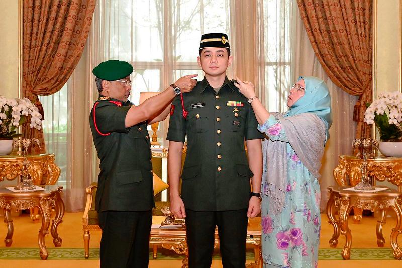 King, Queen grace rank conferment ceremony for Regent of Pahang Tengku Hassanal King, Queen grace rank conferment ceremony for Regent of Pahang Tengku Hassanal