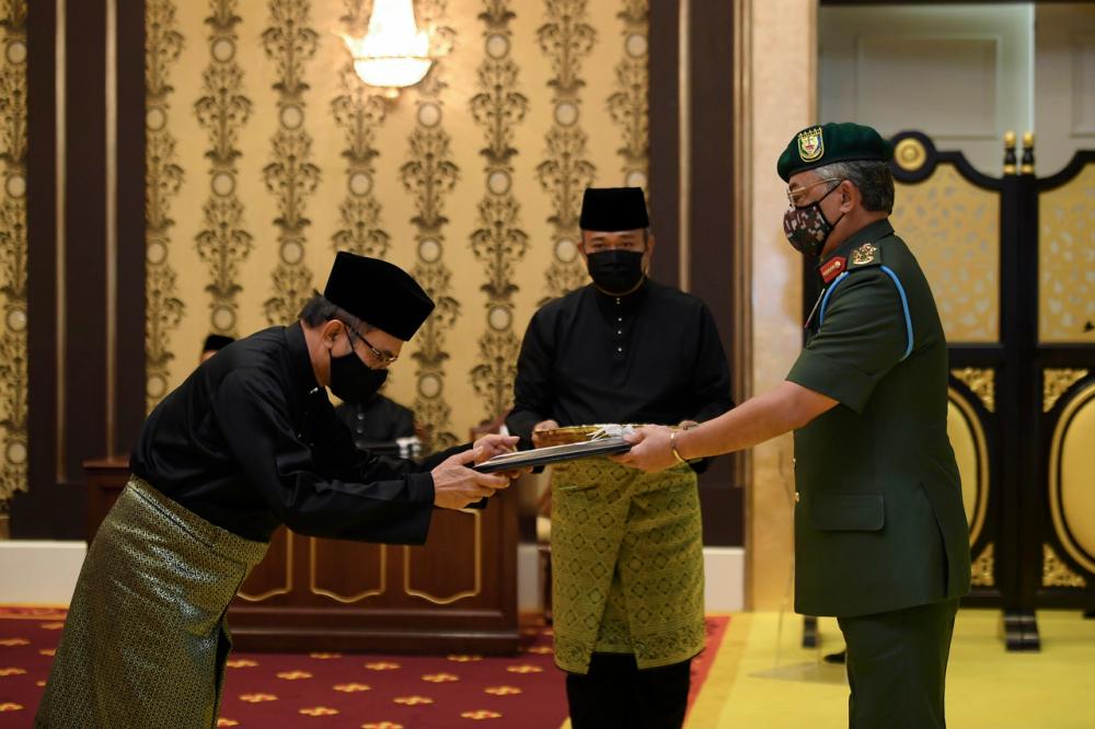 King presents instruments of appointment to four Court of Appeal judges King presents instruments of appointment to four Court of Appeal judges