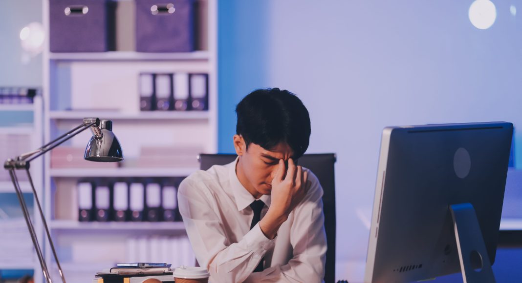 Breaking the smoking habit often begins with recognising the stressors that trigger the urge to light up. – ALL PICS FROM 123RF