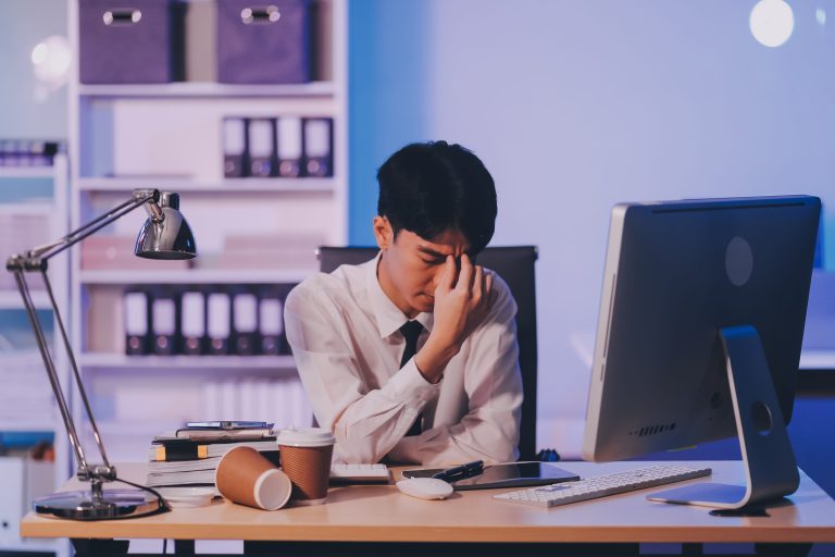 Breaking the smoking habit often begins with recognising the stressors that trigger the urge to light up. – ALL PICS FROM 123RF