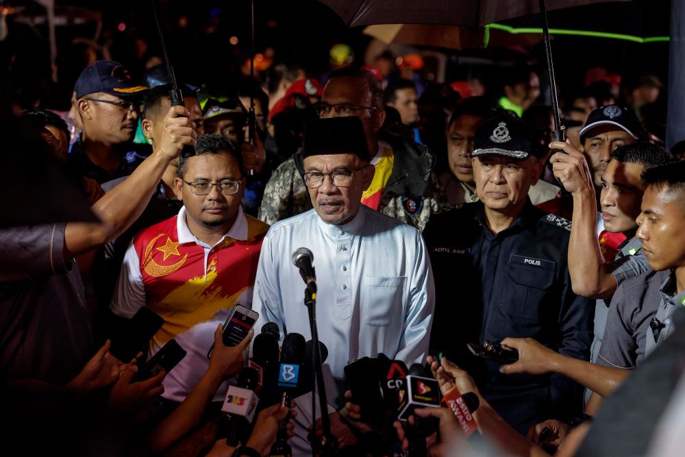 Landslide: RM10,000 aid to families of those who died - PM Landslide: RM10,000 aid to families of those who died - PM