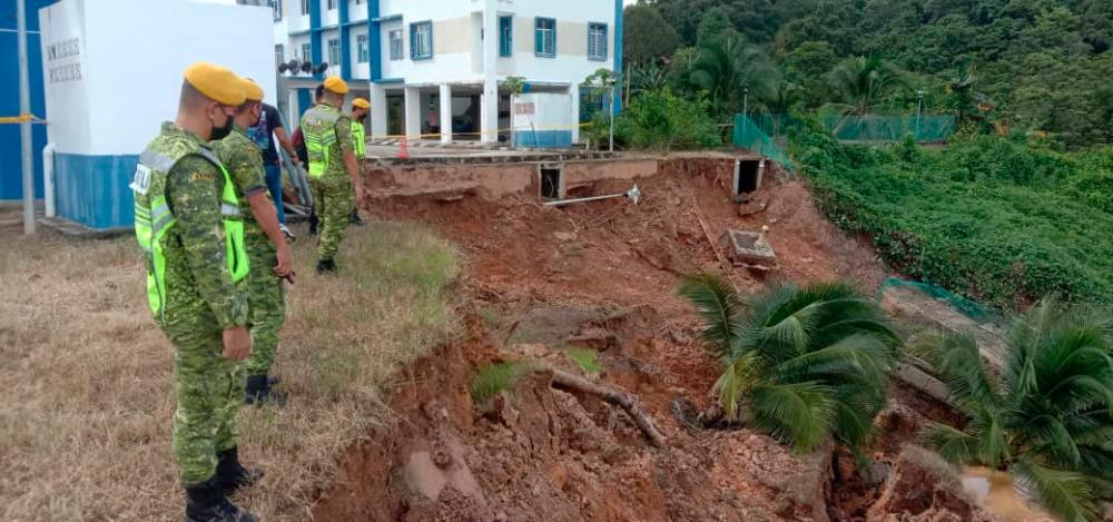 Landslide: Tongod police station staff, families evacuated