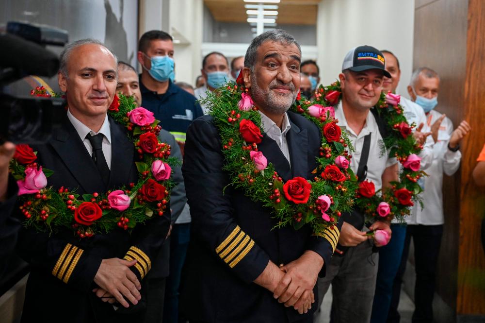 Last of plane crew detained in Argentina reach Venezuela Last of plane crew detained in Argentina reach Venezuela