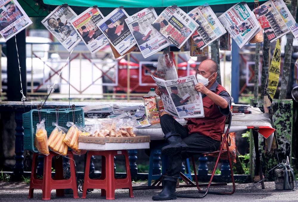 Lee Hsien Loong pelawa PM melawat Singapura Lee Hsien Loong pelawa PM melawat Singapura