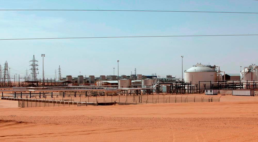 Libya oil firm announces closure of major oil field