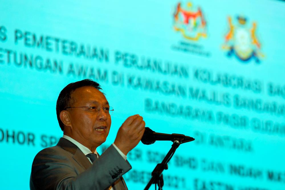 Local authorities in Johor to facilitate those affected by Covid-19 to apply for business licence Local authorities in Johor to facilitate those affected by Covid-19 to apply for business licence