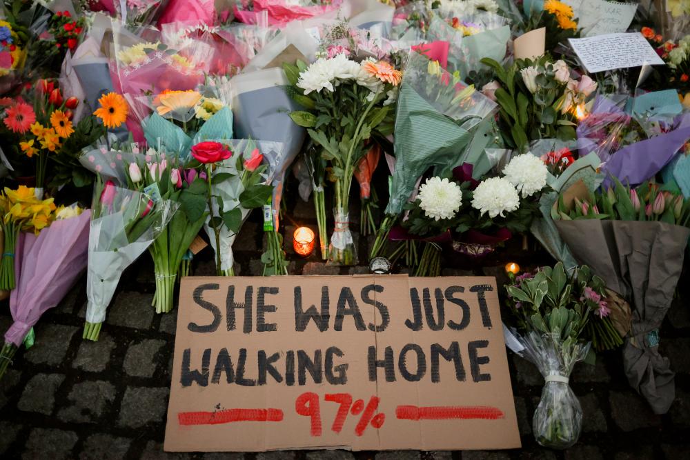 London policeman in court after womanâs murder provokes outrage