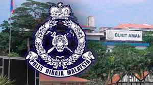 Love scams: Cops nab six Nigerian men, one local woman Love scams: Cops nab six Nigerian men, one local woman