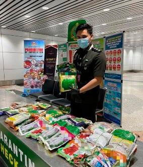 MAQIS rampas 160 paket benih sayuran, buah-buahan tidak sah di KLIA
