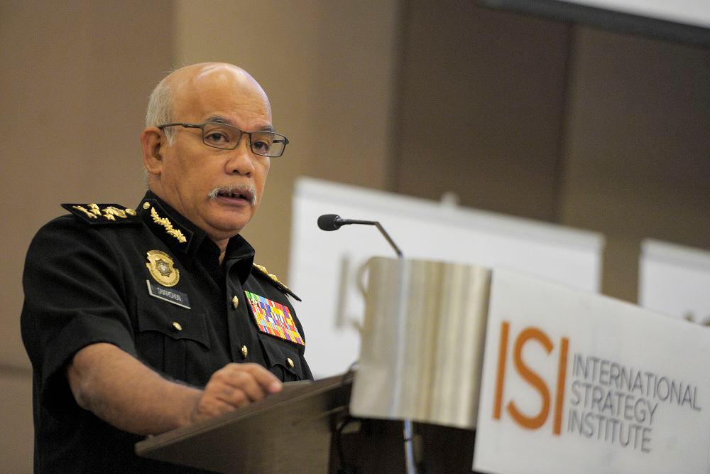 MCMC announces PAKEJ, a five-year roadmap set to enhance the quality of courier services MCMC announces PAKEJ, a five-year roadmap set to enhance the quality of courier services