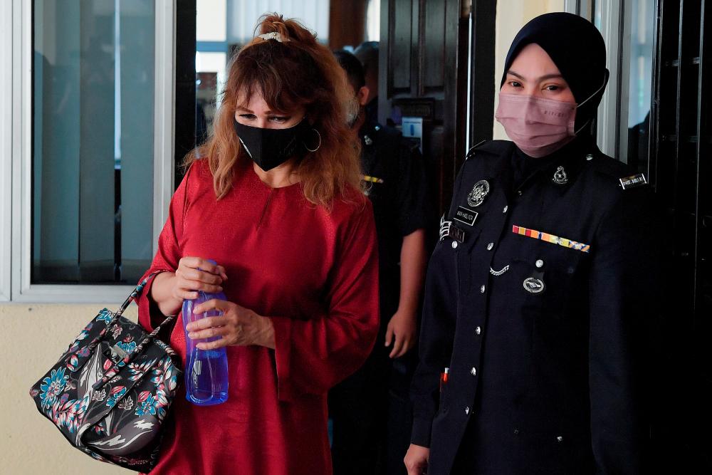 Mahkamah tolak permohonan larang Shariffa Sabrina buat kenyataan media, media sosial
