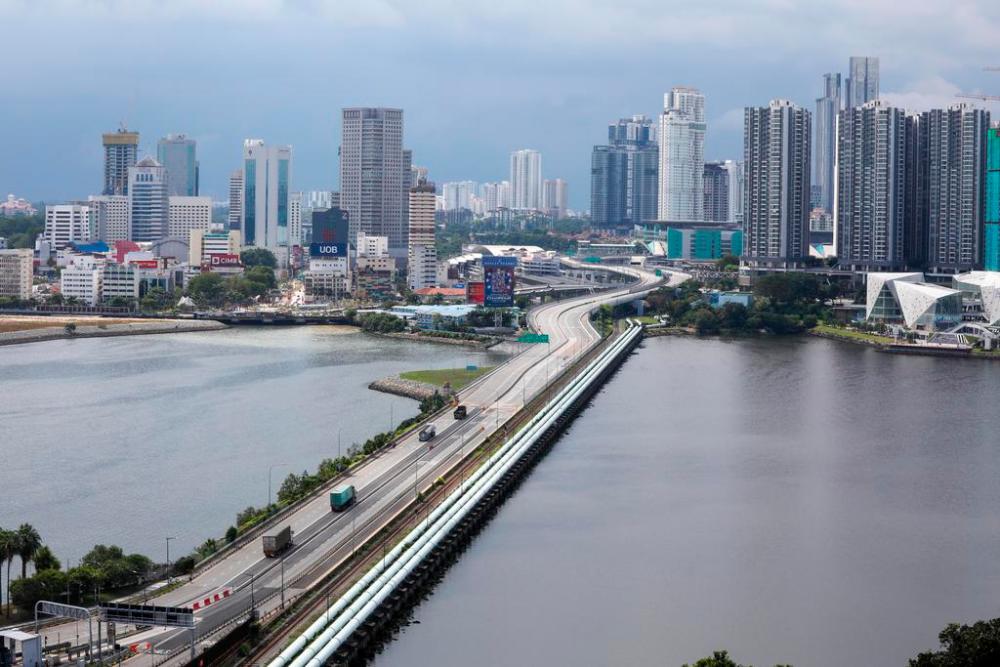 Malaysia, Singapore work on recognising vaccine certificates to facilitate cross-border travel Malaysia, Singapore work on recognising vaccine certificates to facilitate cross-border travel