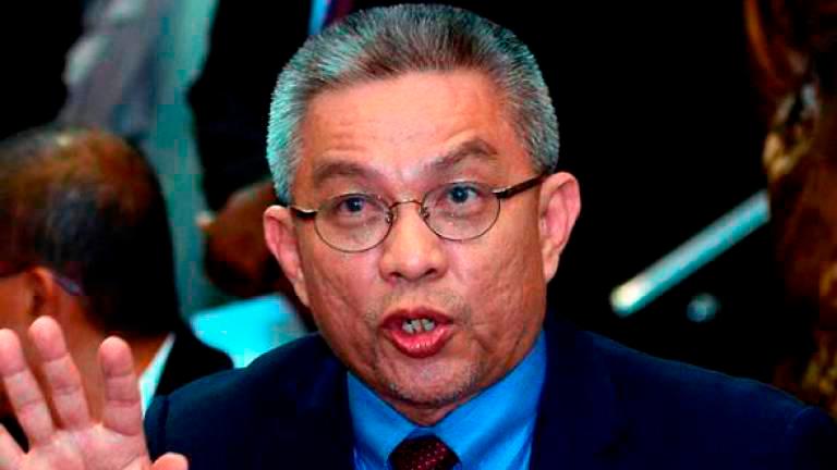 Malaysia hopeful Covid-19 vaccines can be used by 1st quarter of 2021 Malaysia hopeful Covid-19 vaccines can be used by 1st quarter of 2021