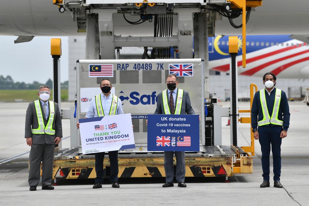 Malaysia receives 415,000 doses of AstraZeneca vaccine contributed by UK