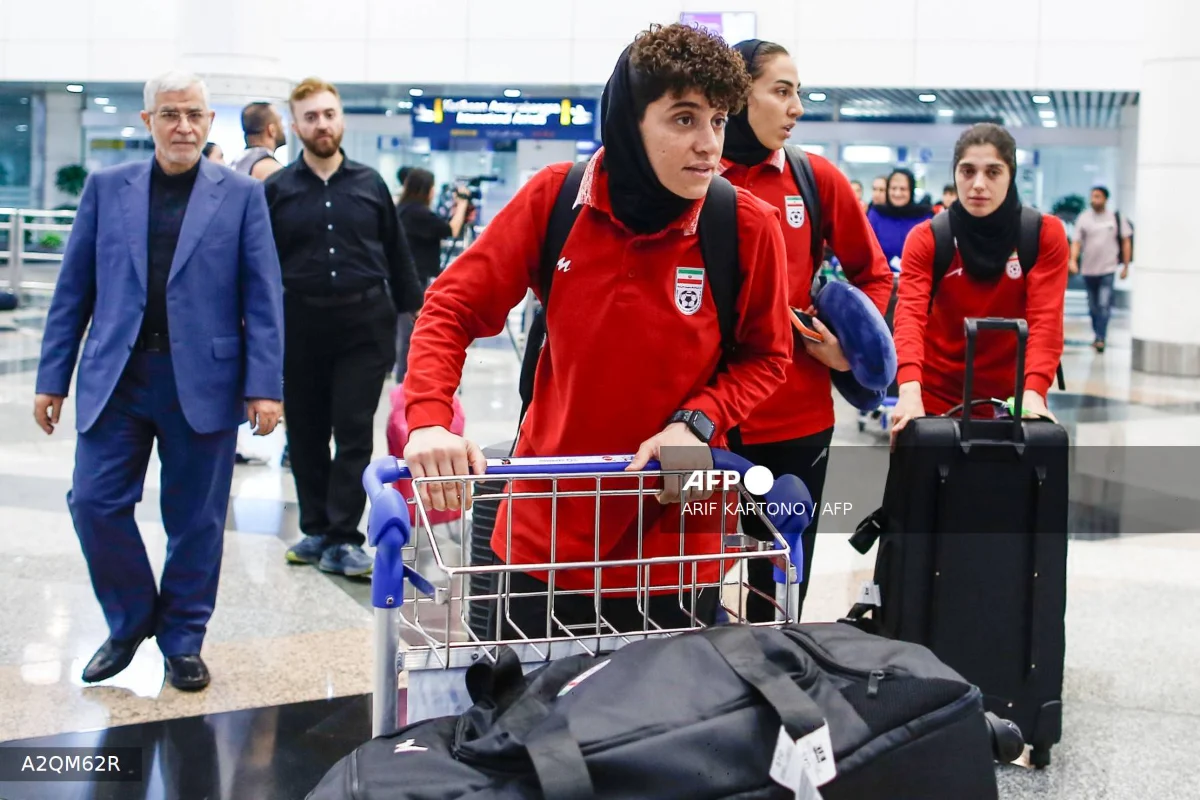 At least five Iran women footballers take asylum in Australia