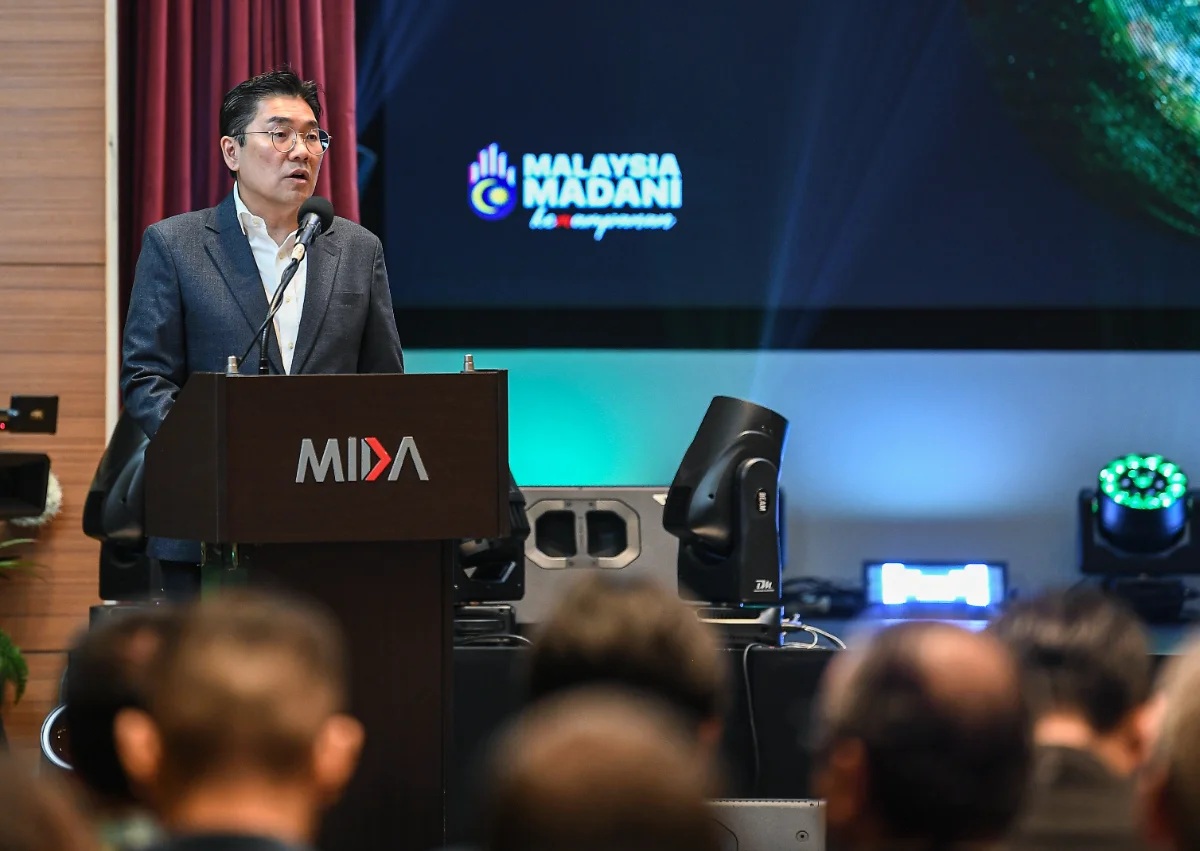 Malaysia's three-year investment approvals cross RM1 trillion mark