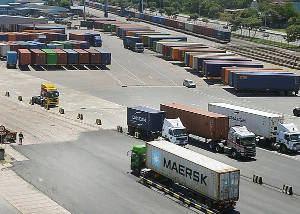 Malaysia weighs costs and benefits of US trade deal