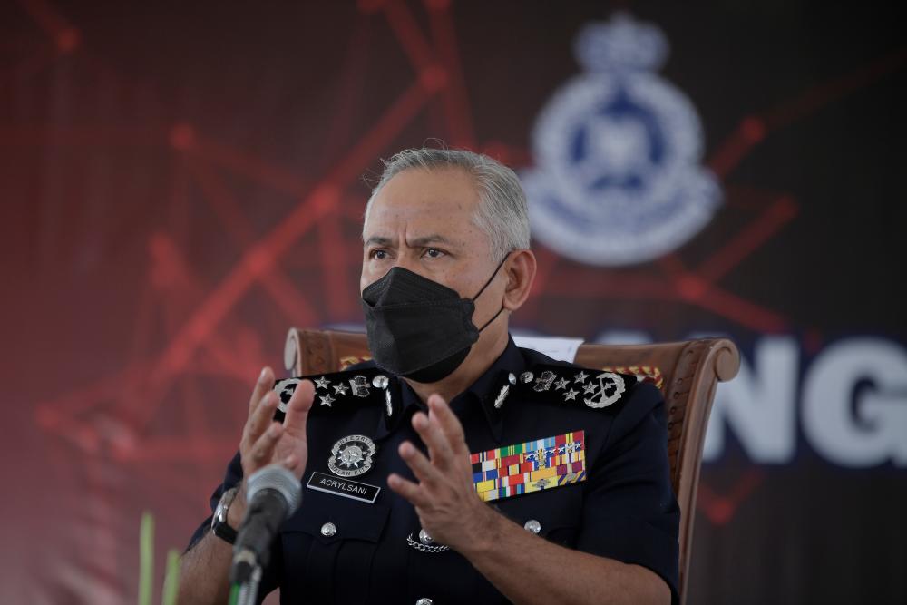 Malaysian and Indonesian police chiefs discuss issue of illegal immigrants