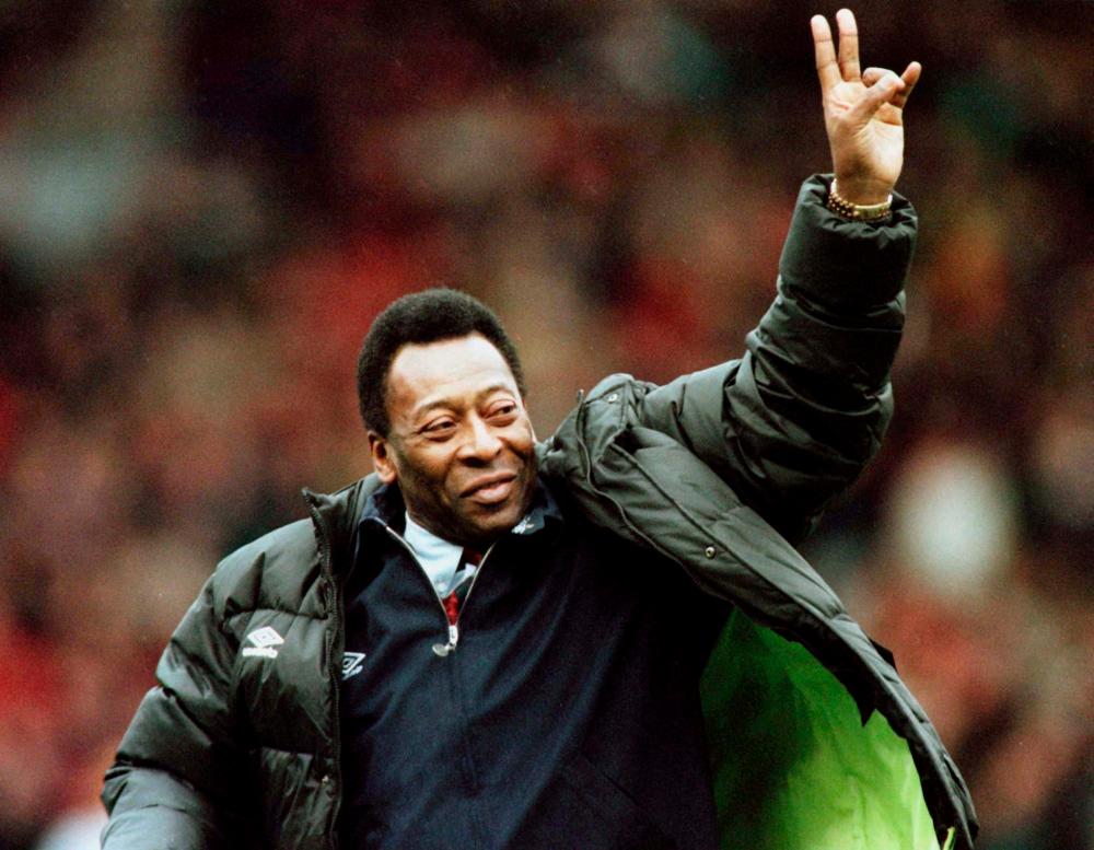 Malaysians join football fans worldwide expressing tribute to Pele