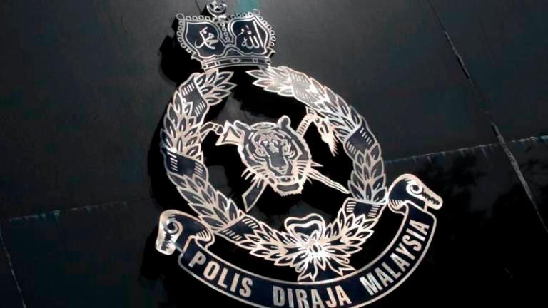 Man killed in road crash in attempt to escape police arrest Man killed in road crash in attempt to escape police arrest