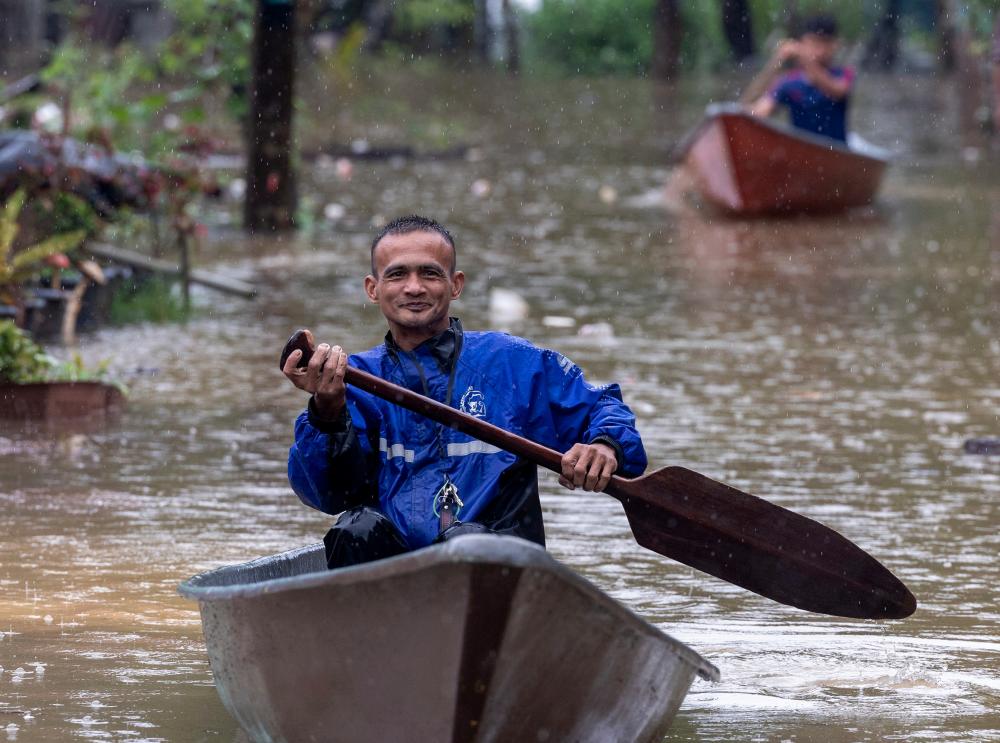 Mangsa banjir di Terengganu, Kelantan, Johor dan Perak meningkat, Pahang menurun