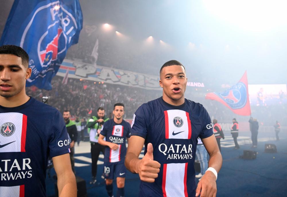 Mbappe 'shocked as everyone else' by news of his wish to leave PSG