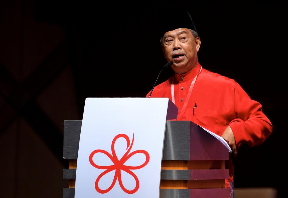Muhyiddin denies claims of involvement in awarding contract to son-in-law’s company Muhyiddin denies claims of involvement in awarding contract to son-in-law’s company
