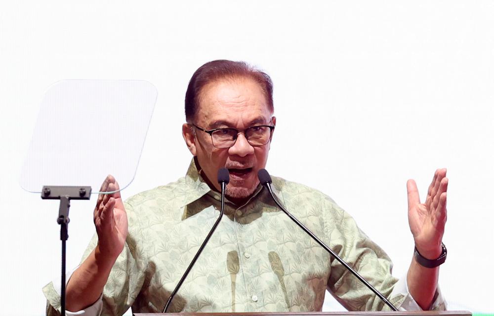 NIISe contract probe: Don't jump the gun and wait for report, Anwar tells Muhyiddin NIISe contract probe: Don't jump the gun and wait for report, Anwar tells Muhyiddin