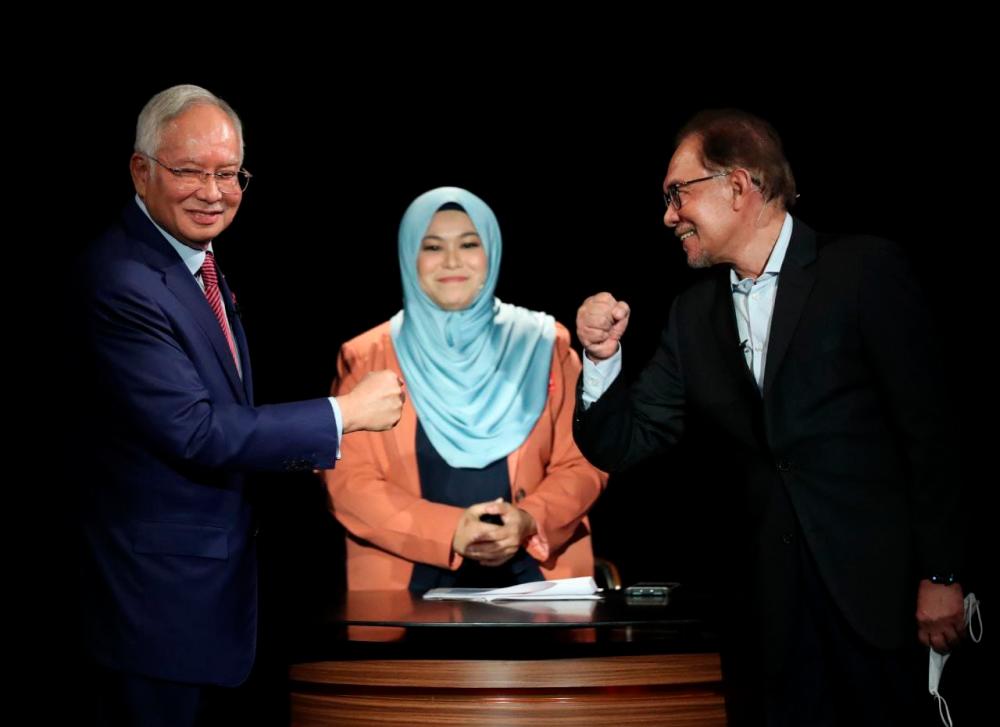 Najib denies backing Anwar to have court cases settled