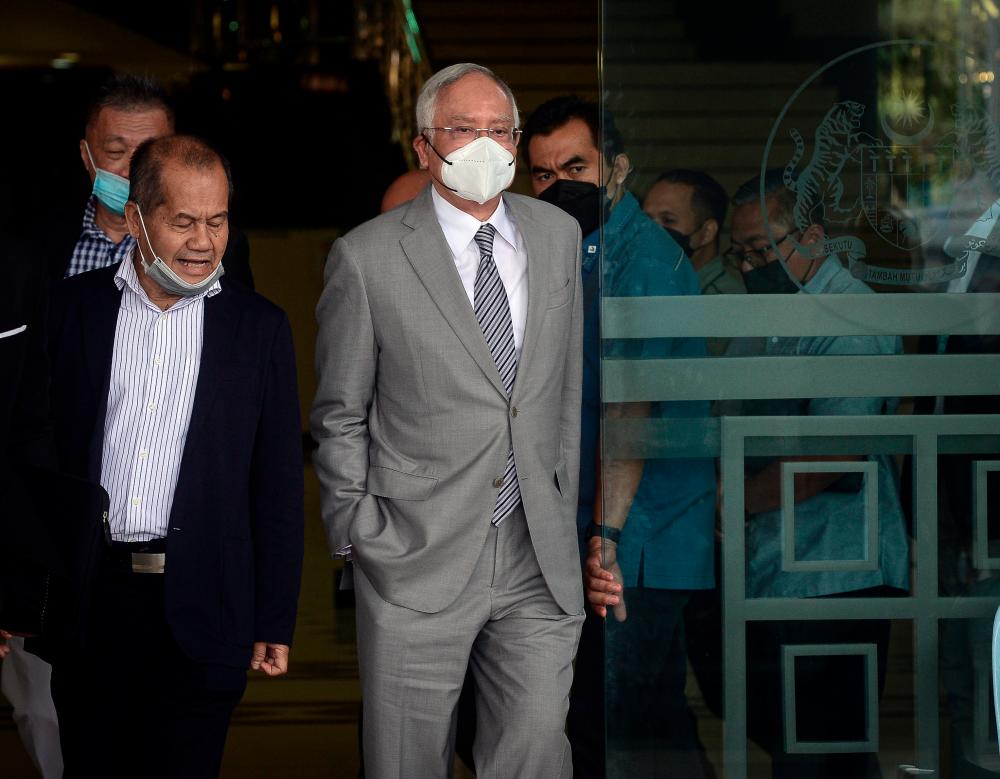 Najib drops Shafee, appoints Zaid Ibrahim’s firm as his new lawyers (Updated) Najib drops Shafee, appoints Zaid Ibrahim’s firm as his new lawyers (Updated)
