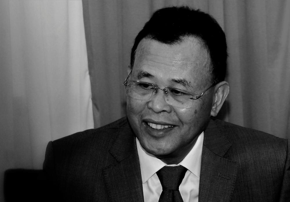 Najibâs son withdraws application to suspend High Courtâs decision over unpaid taxes