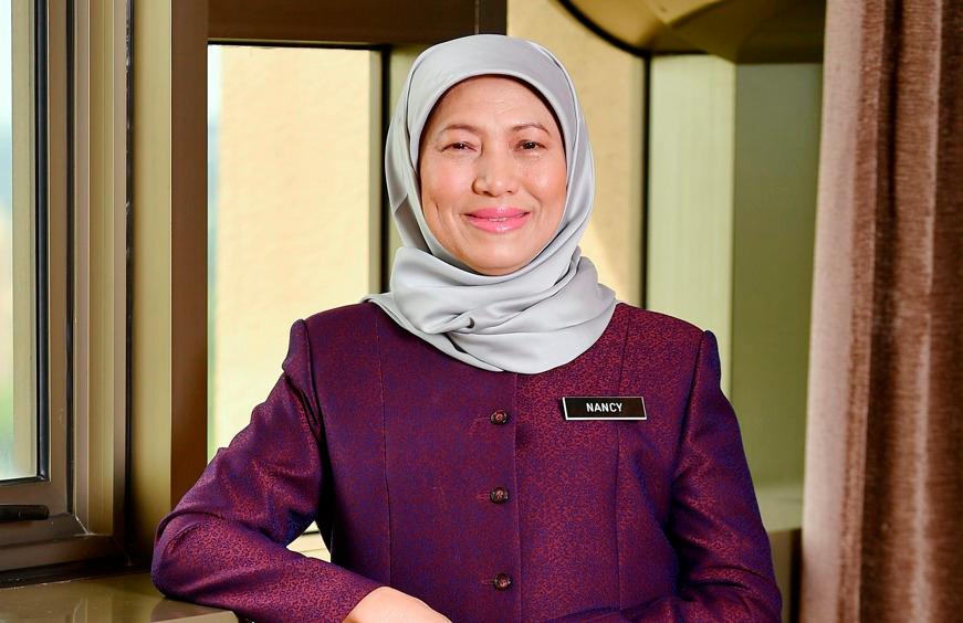Nancy hits campaign trail with ‘Kamek Milih Nancy’ song in Santubong Nancy hits campaign trail with ‘Kamek Milih Nancy’ song in Santubong