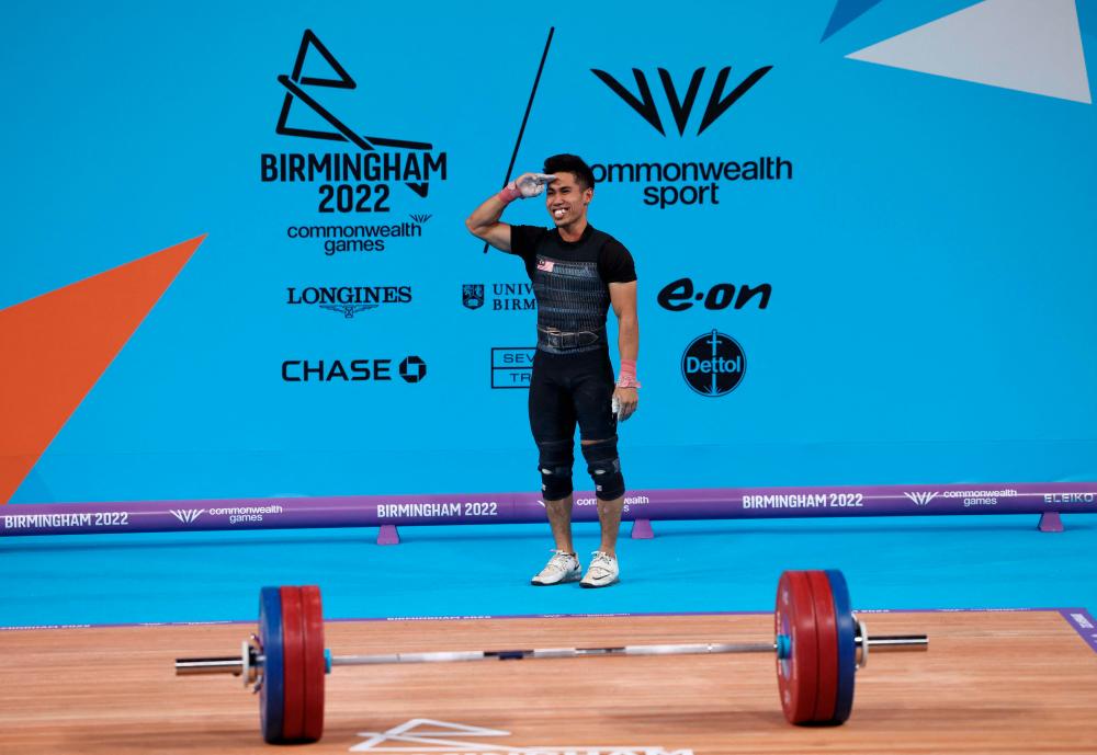 National weightlifter dedicates his commonwealth gold to his wife, family