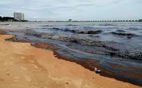 Negri oil spill suspected to be from passing vessel Negri oil spill suspected to be from passing vessel