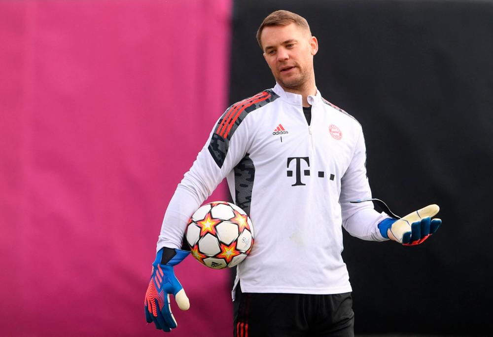 Neuer returns in Bayern goal to face Salzburg in Champions League Neuer returns in Bayern goal to face Salzburg in Champions League