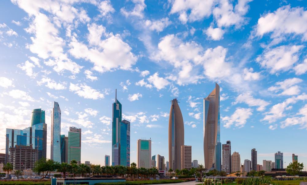 New Kuwaiti government sworn in after political crisis