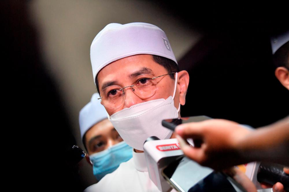 New investment policy will be tabled to cabinet this week - Azmin Ali