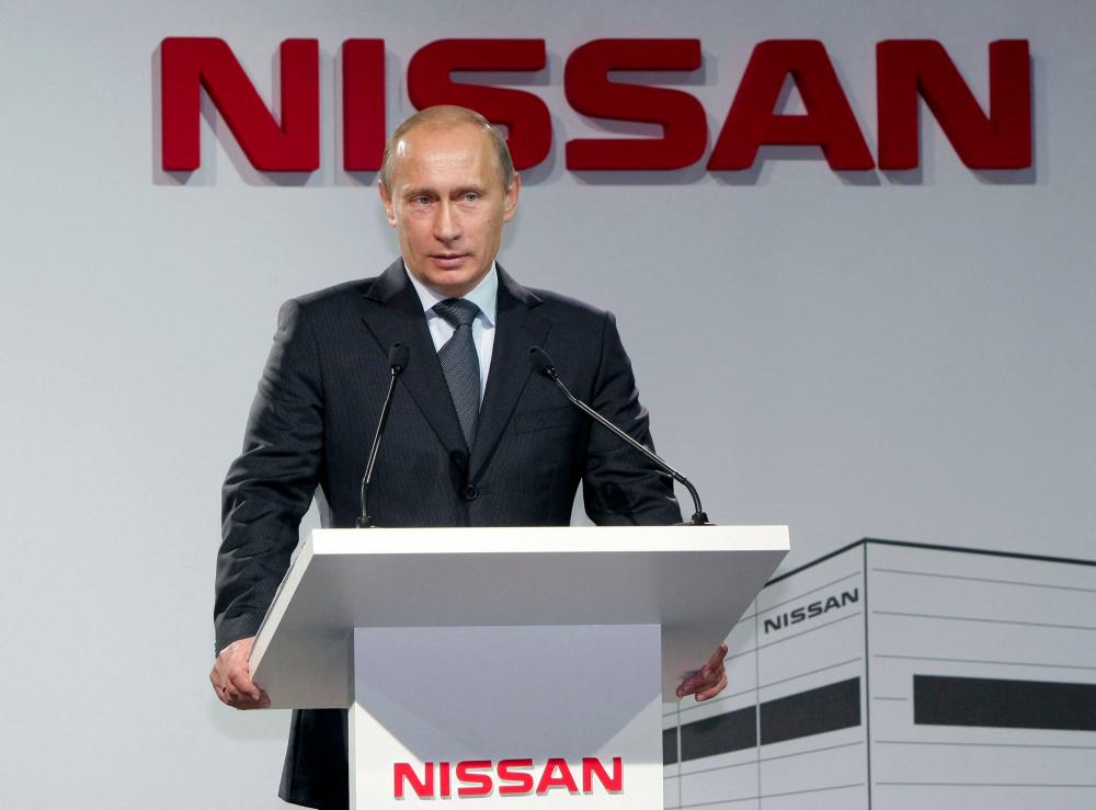Nissan takes $687 mln loss as sells Russian business for 1 euro Nissan takes $687 mln loss as sells Russian business for 1 euro