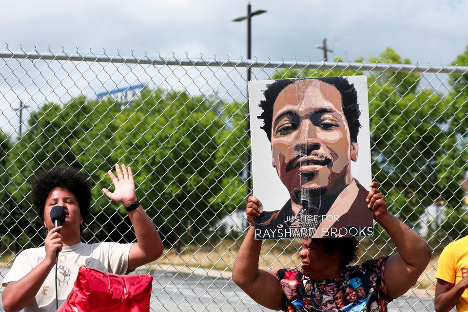 No charges for Atlanta police officers in 2020 shooting of Black man No charges for Atlanta police officers in 2020 shooting of Black man