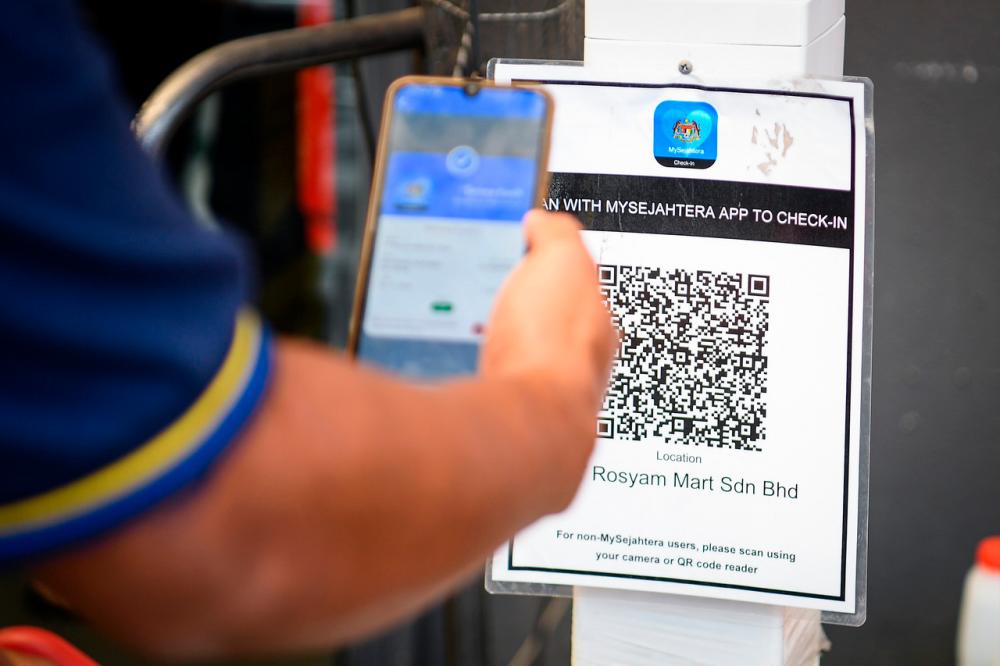 No need to scan MySejahtera App if not entering store, toilet, surau at petrol stations - Ismail Sabri (Updated)
