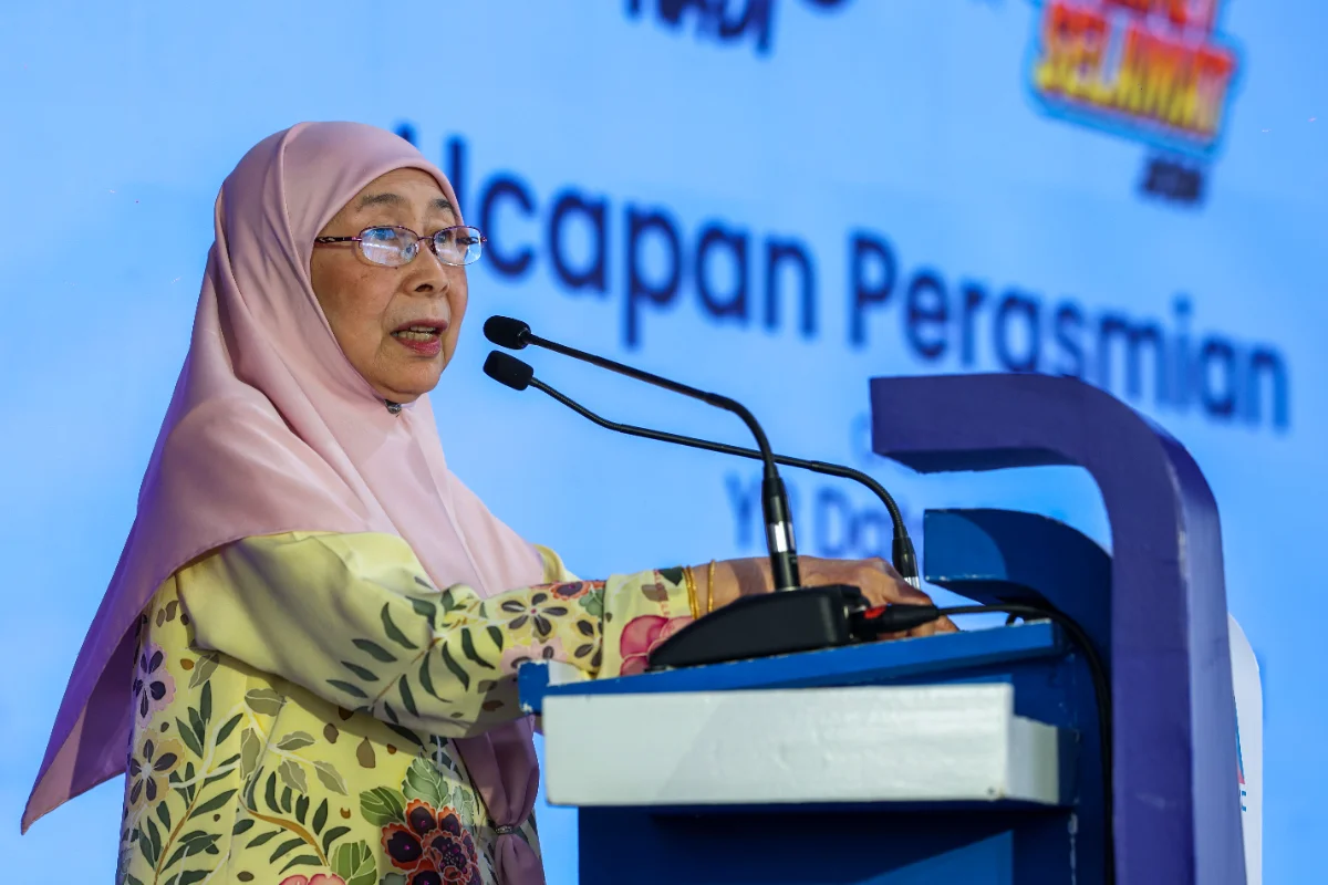 No Aidilfitri open house prudent move amid economic uncertainty - Wan Azizah