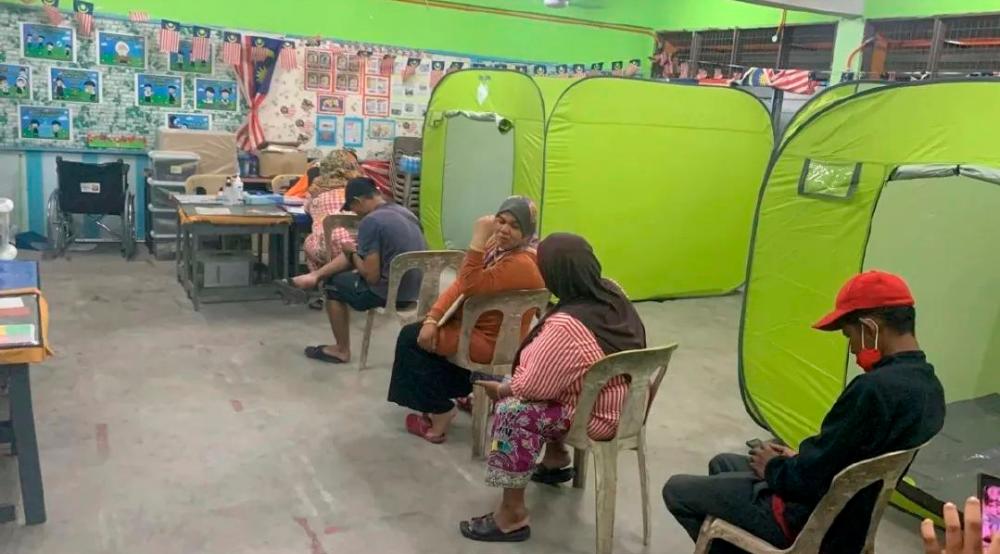 Number of flood evacuees in Alor Gajah rises to 38 Number of flood evacuees in Alor Gajah rises to 38