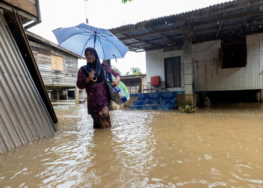 Number of flood victims increases in T’ganu, Kelantan, Johor and Perak