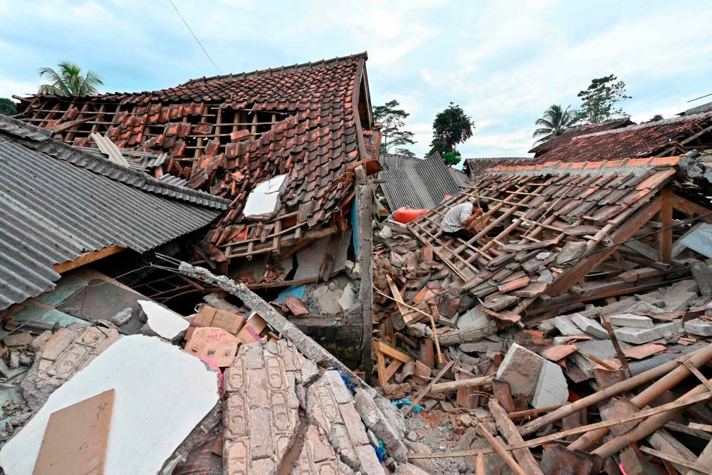 One killed, two injured in Nepal quake