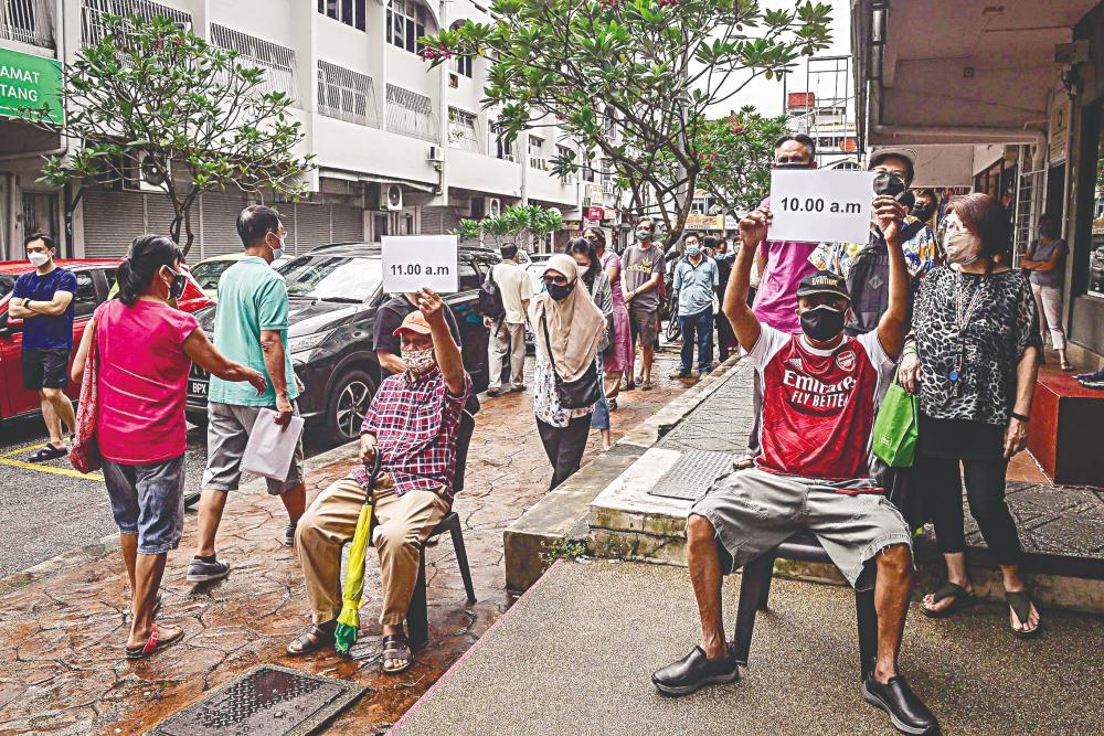 Onus is on people to prevent spread of Omicron, say experts
